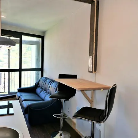Studio D Elena Centre *