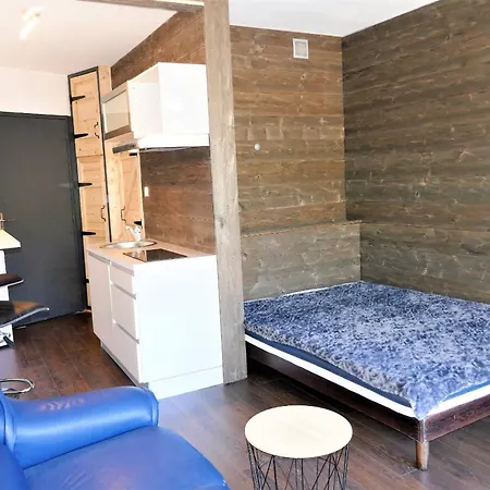 Studio D Elena Centre *